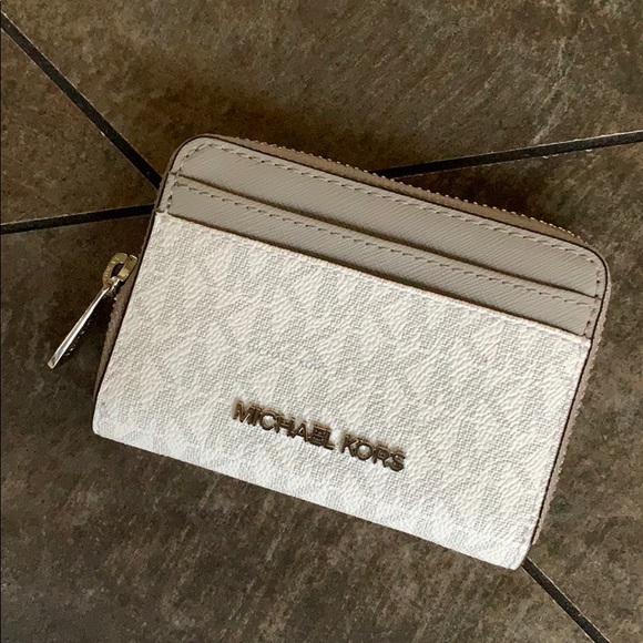 MICHAEL KORS JET SET TRAVEL MD ZA CARD CASE - Picture 3 of 16